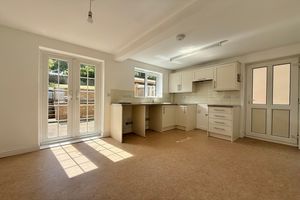 Kitchen/Diner- click for photo gallery